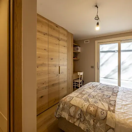 公寓 3br Delle Volpi - What'app - 0039-3512-039-610 - For Reservations!