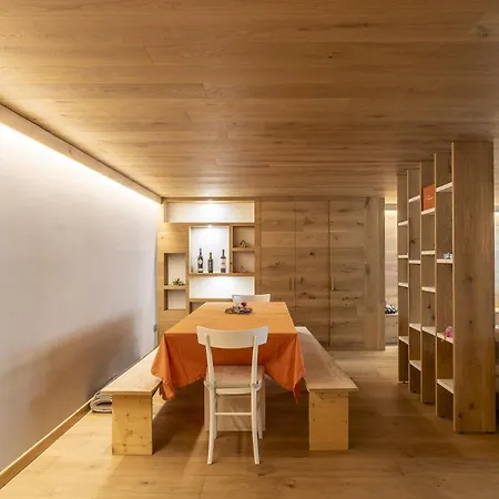 3br Delle Volpi - What'app - 0039-3512-039-610 - For Reservations! 公寓 库马约尔