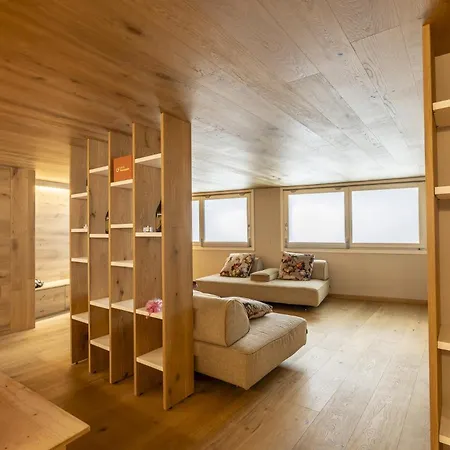 公寓 3br Delle Volpi - What'app - 0039-3512-039-610 - For Reservations! 库马约尔